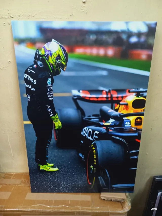 Hamilton in the Pit Lane – Motorsport wall art mount by Kwanza Images